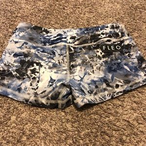 Fleo shorts